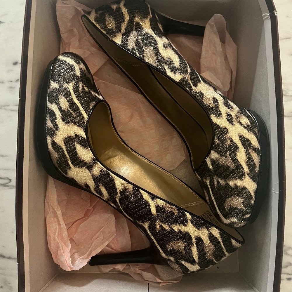 New Bandolino 7.5 Leopard Heel